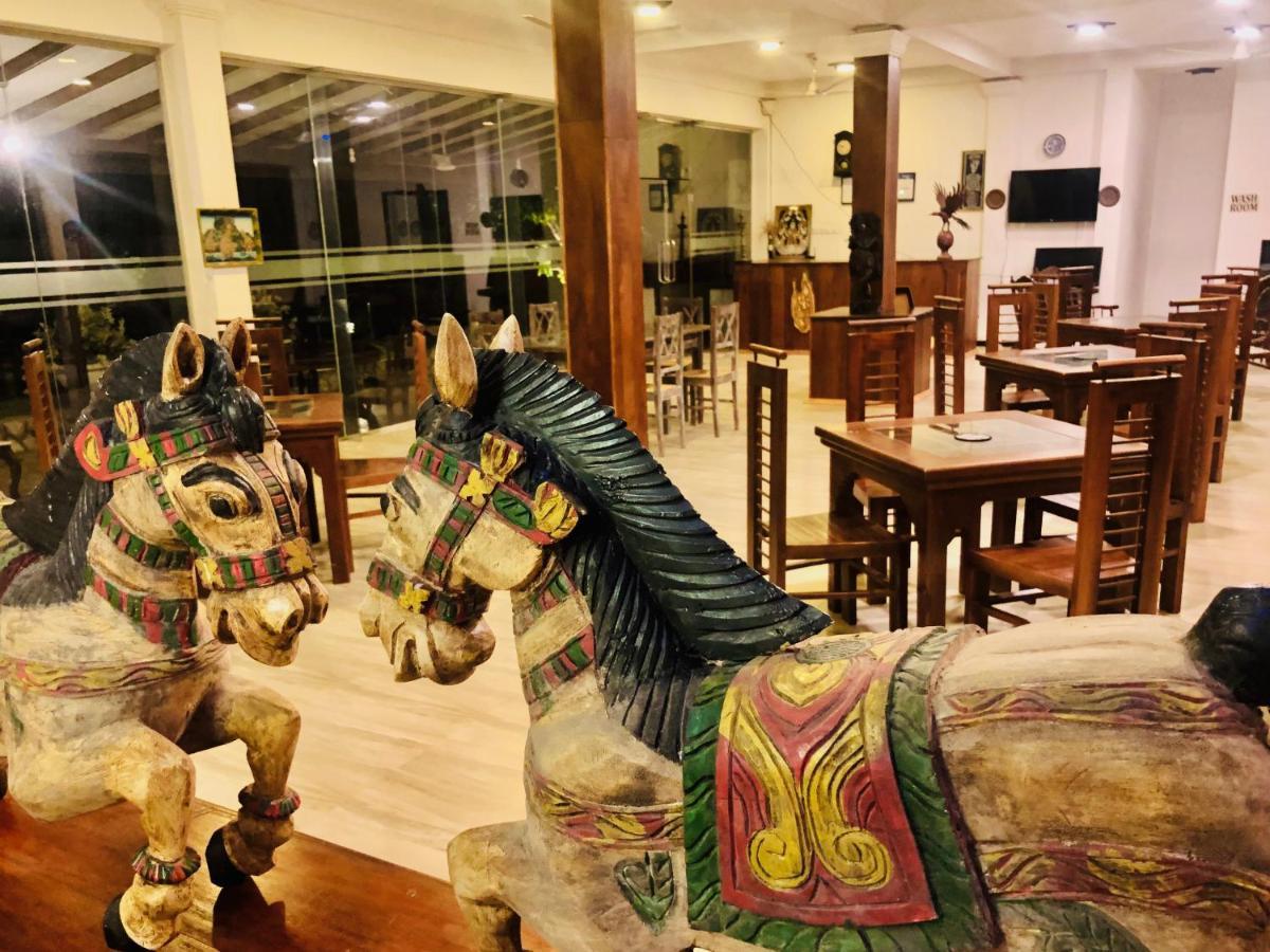 Saman Resort Yala Тисамахарама Екстериор снимка