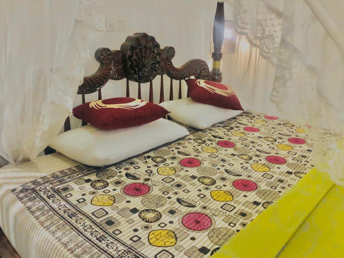 Saman Resort Yala Тисамахарама Екстериор снимка