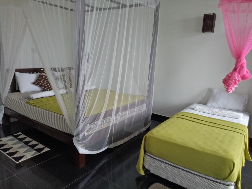 Saman Resort Yala Тисамахарама Екстериор снимка