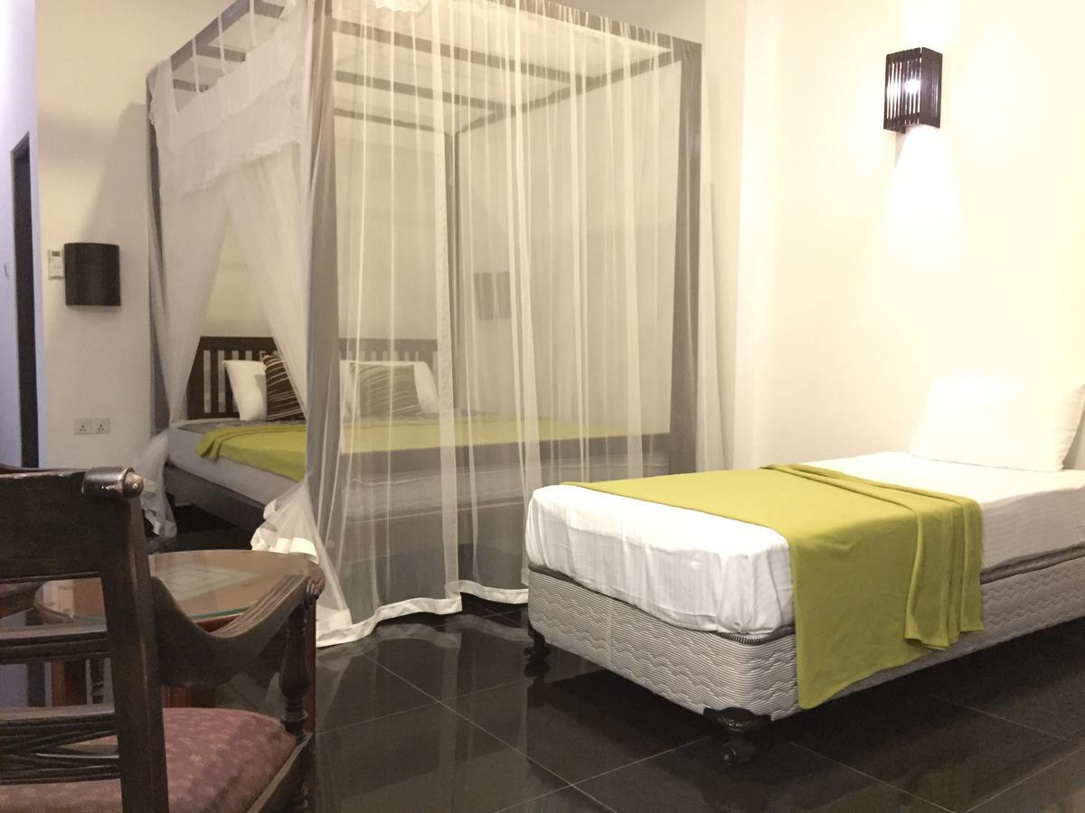 Saman Resort Yala Тисамахарама Екстериор снимка