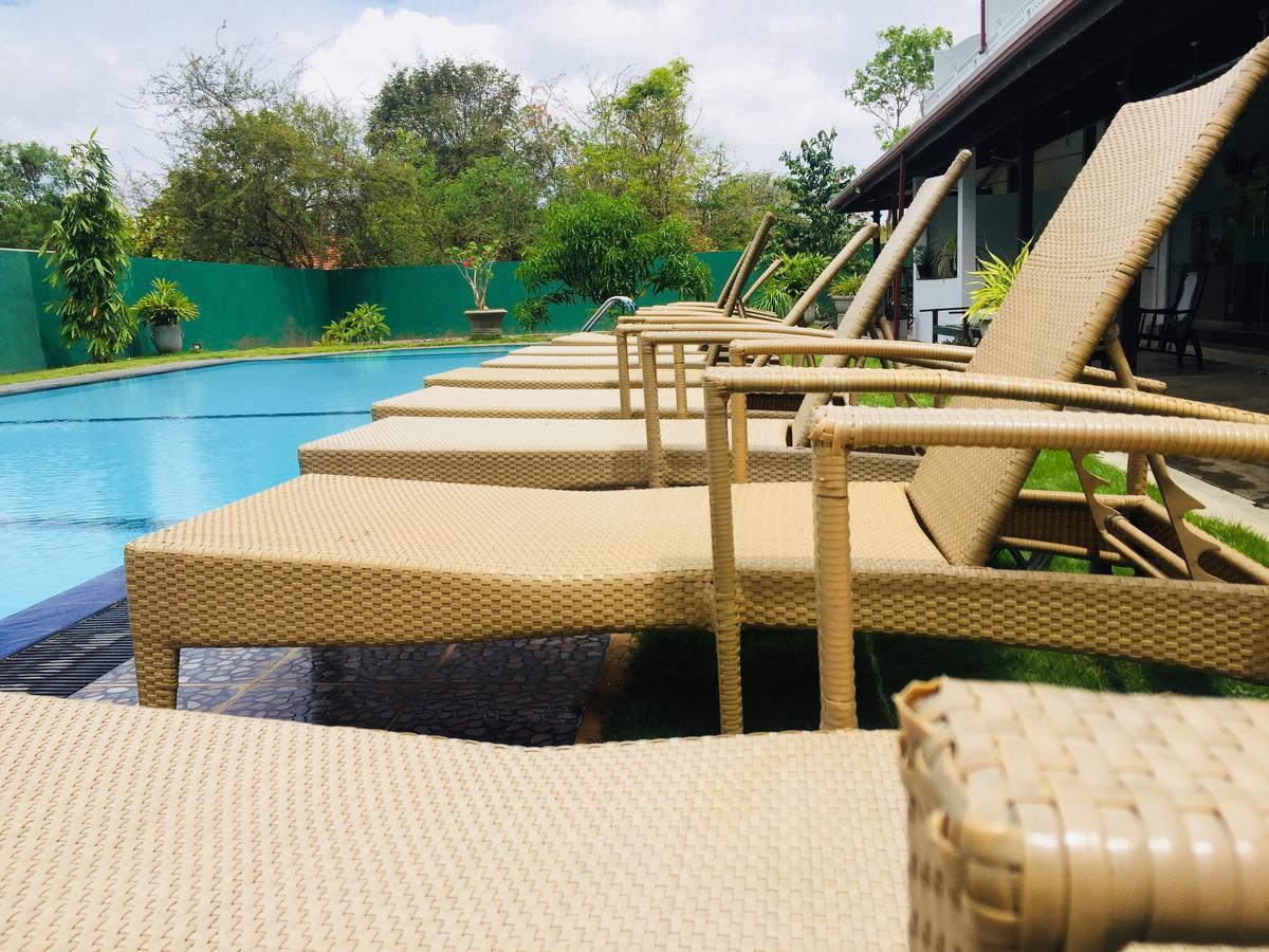Saman Resort Yala Тисамахарама Екстериор снимка
