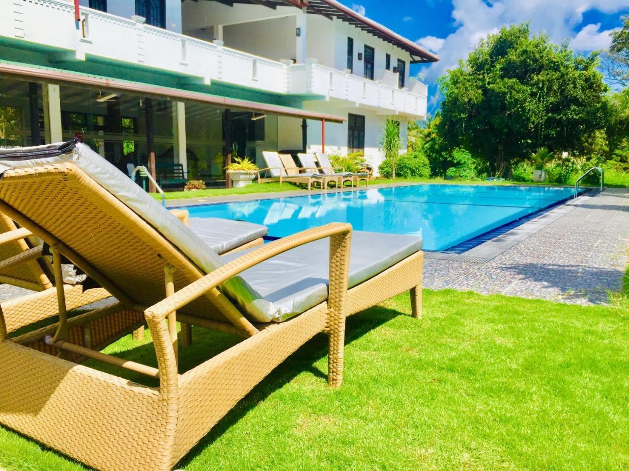 Saman Resort Yala Тисамахарама Екстериор снимка